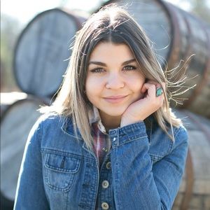 Meet your Posher, Shelby